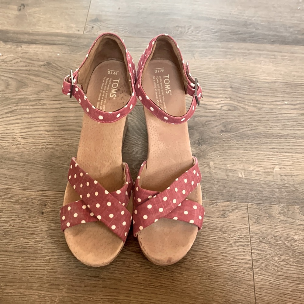 Toms red and white polka dot wedges